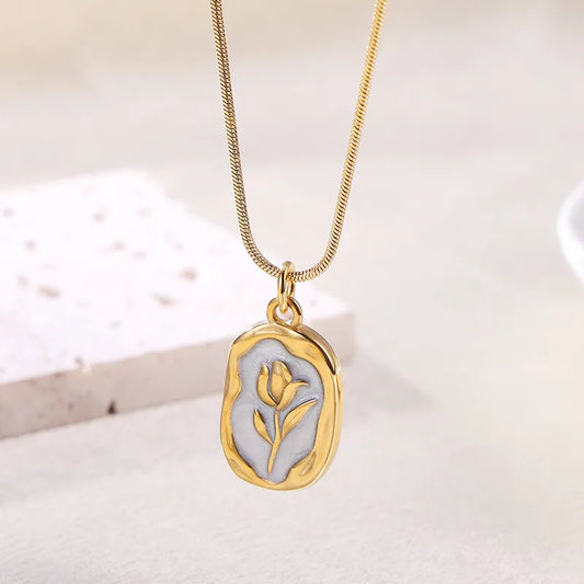 Luna Rose Pendant